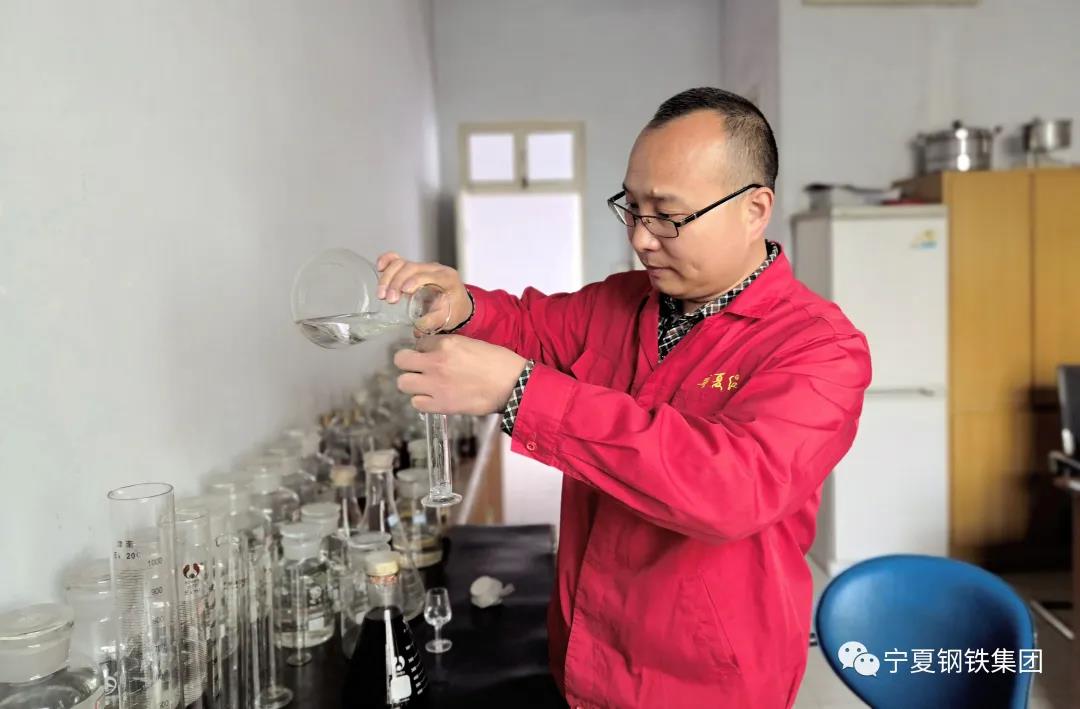 23年“以酒為伴，因酒結(jié)緣”的寧夏紅老羅